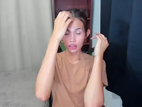 عرض كام YougotLara