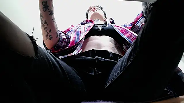 KennyXSX Adlı Modelin Canlı XXX Sohbeti