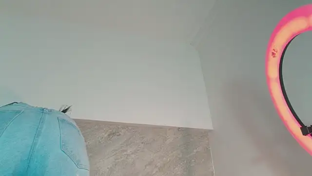 Dixie_grey1's Live XXX Chat