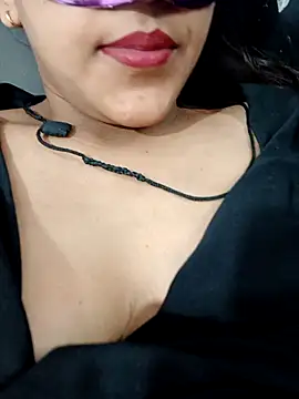 Shivani_hotty: απευθείας συνομιλία ΧΧΧ