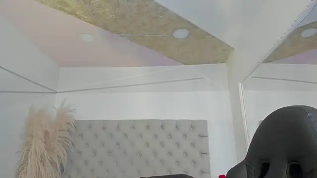 CarolineFyre Adlı Modelin Canlı XXX Sohbeti