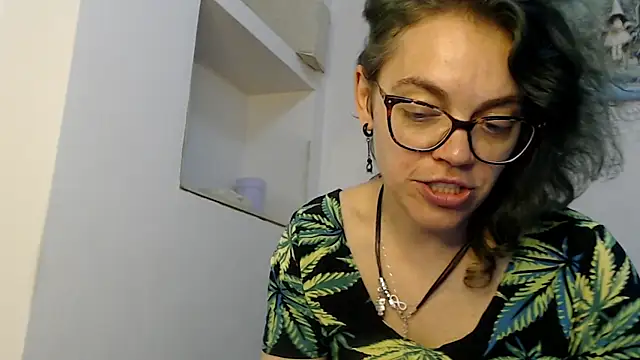 Chat +18 de Ju-Hot ao vivo