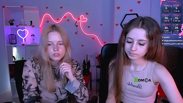 Chat +18 de rebecca_smile ao vivo