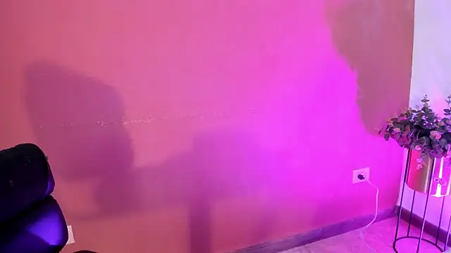 FreyaCameron's Webcam Show