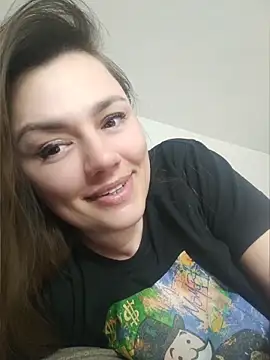 KrissSexi 即時 XXX 聊天