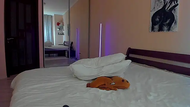 ErikaYoungs: απευθείας συνομιλία ΧΧΧ