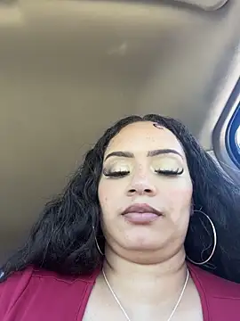 CarmelaAnthony: διαδικτυακό σόου στην κάμερα