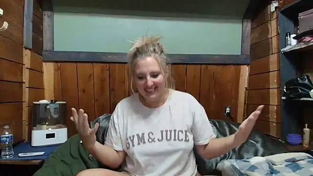 Pokazy przed kamerką – lisaxlovexxx