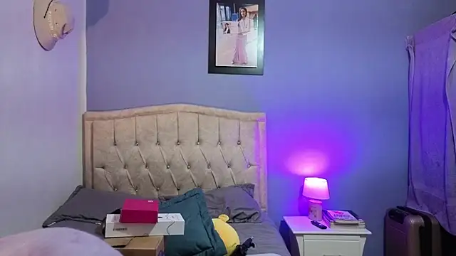 stephania_t's Live XXX Chat