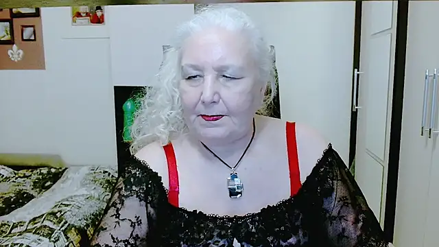 GrannyAlisa Webcamshow