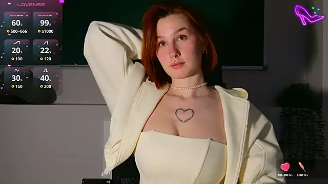 ClaireMathis Live XXX-Chat