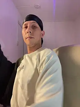 دردشة TitanNoir الجنسية المباشرة