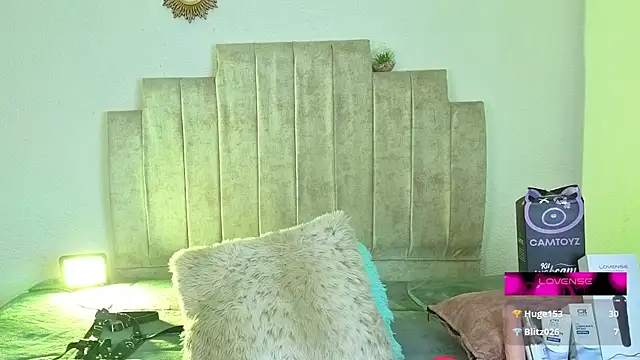 Chat XXX en directo de Petite_pepper