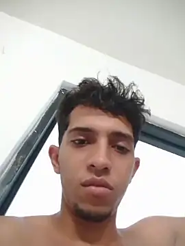 Noscay webkamerás műsora