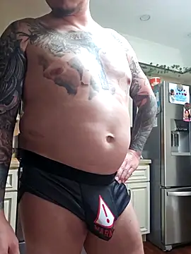 MrBiggBallz Chat XXX in diretta