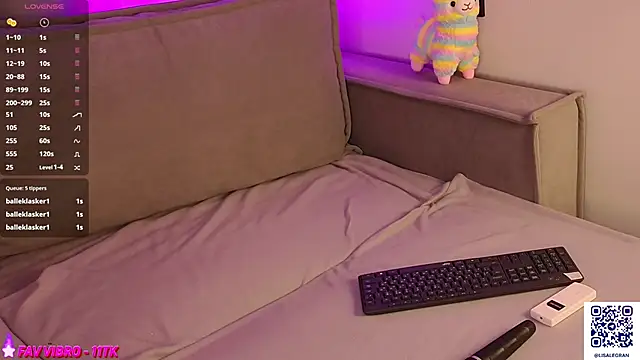 LisanBrown: онлайн-секс-чат