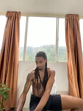 Malkon_Big: διαδικτυακό σόου στην κάμερα