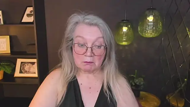 NataliMellow: онлайн-секс-чат