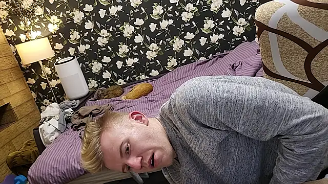 Show modela Vuitton na web-kameri