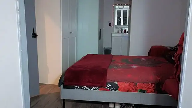 HotSpicyGujju 即時 XXX 聊天