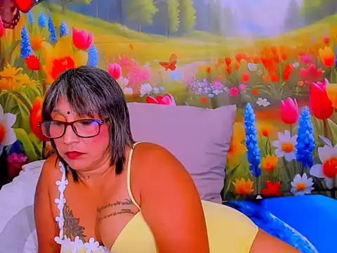 indianroxy: онлайн-секс-чат