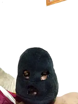 Hiptonos: διαδικτυακό σόου στην κάμερα