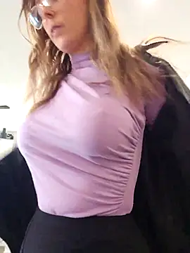 LilyOrion's Webcam Show