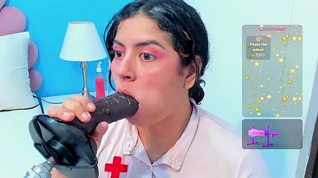 taylor_cupper's Live XXX Chat