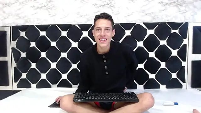 Chat +18 de thiago19s ao vivo