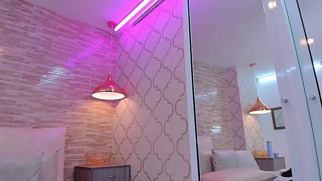 ZoeSmitth's Live XXX Chat