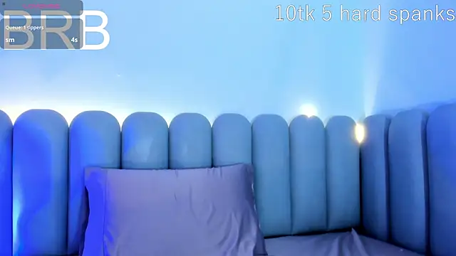 curvy_rousi's Live XXX Chat