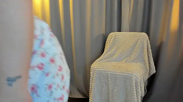 Amie_Hill 라이브 XXX 채팅