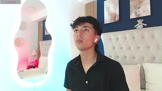 Chat +18 de Aiden_Rivers_ ao vivo