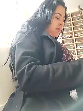 Chat XXX en directo de Luianna