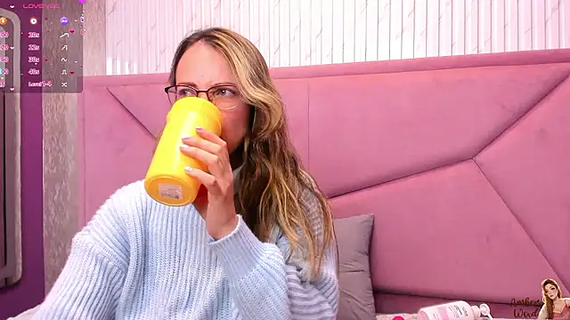 AmbeerWood_ Live XXX-Chat