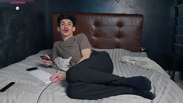 DanielCrush1 Webcam show