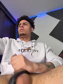 bigryann23: онлайн-секс-чат