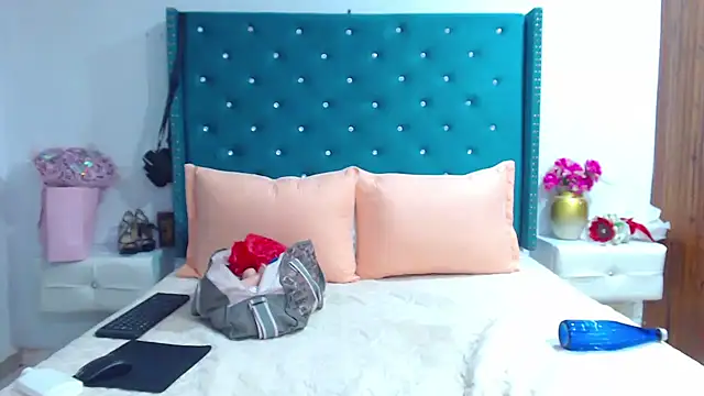 KimScarleth's Webcam Show