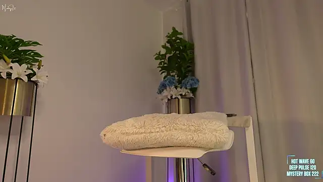 mimmyfit1 Adlı Modelin Canlı XXX Sohbeti