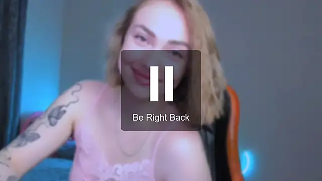 LaraKrein_lk Adlı Modelin Canlı XXX Sohbeti