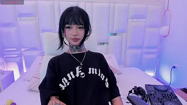 Chat XXX Live doll__bella