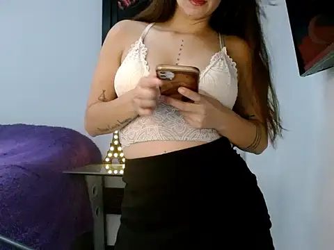 Chat XXX Live Almaglow_