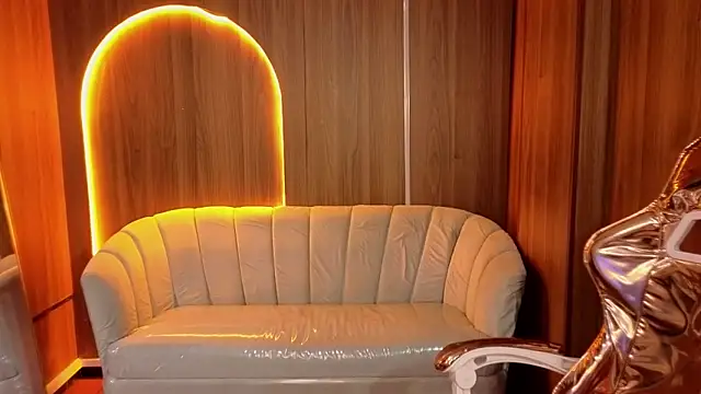 Daphne_nicole_b Adlı Modelin Canlı XXX Sohbeti