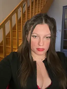 Iris_yx Adlı Modelin Canlı XXX Sohbeti