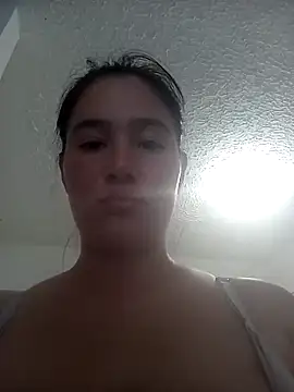 Brittany_G Adlı Modelin Canlı XXX Sohbeti