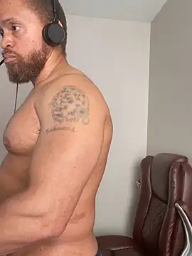 Fathero1time Chat XXX in diretta