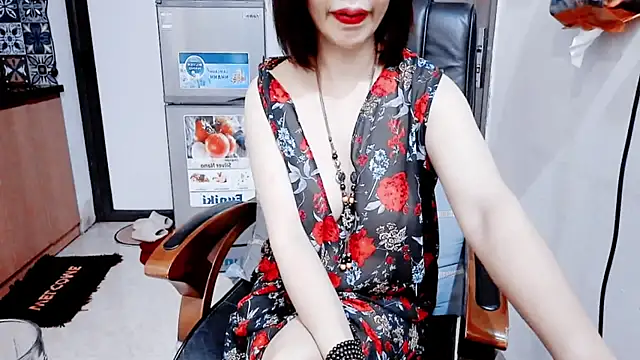 Miu-Le's Live XXX Chat