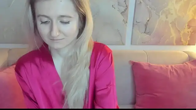 Онлайн чат XXX CamillaDreamer