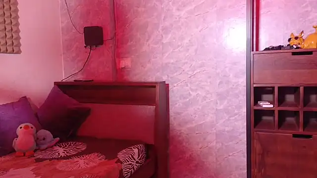 MidnightFlame Live XXX Chat