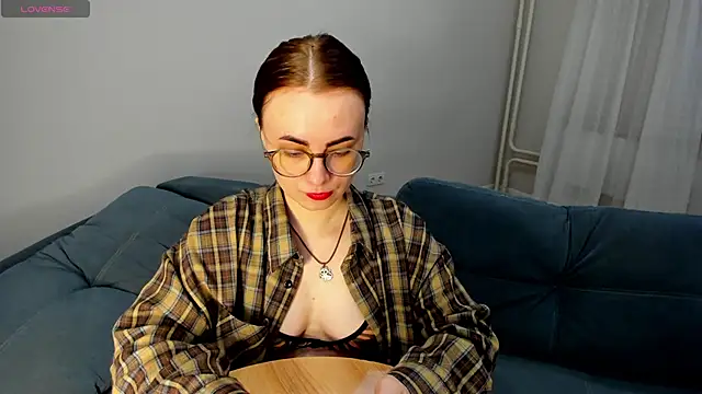 MewStella: онлайн-секс-чат